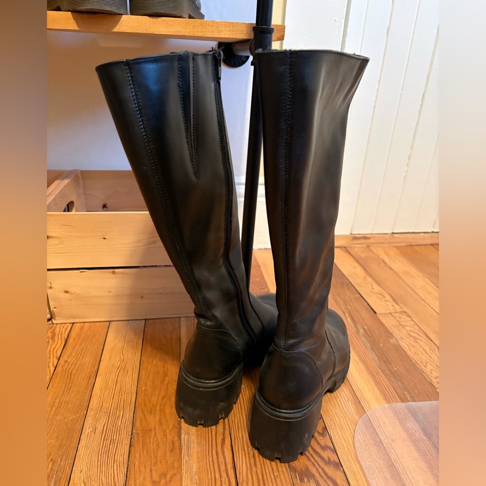 Steve Madden Black Leather Over the Knee Boots - Picture 3 of 5